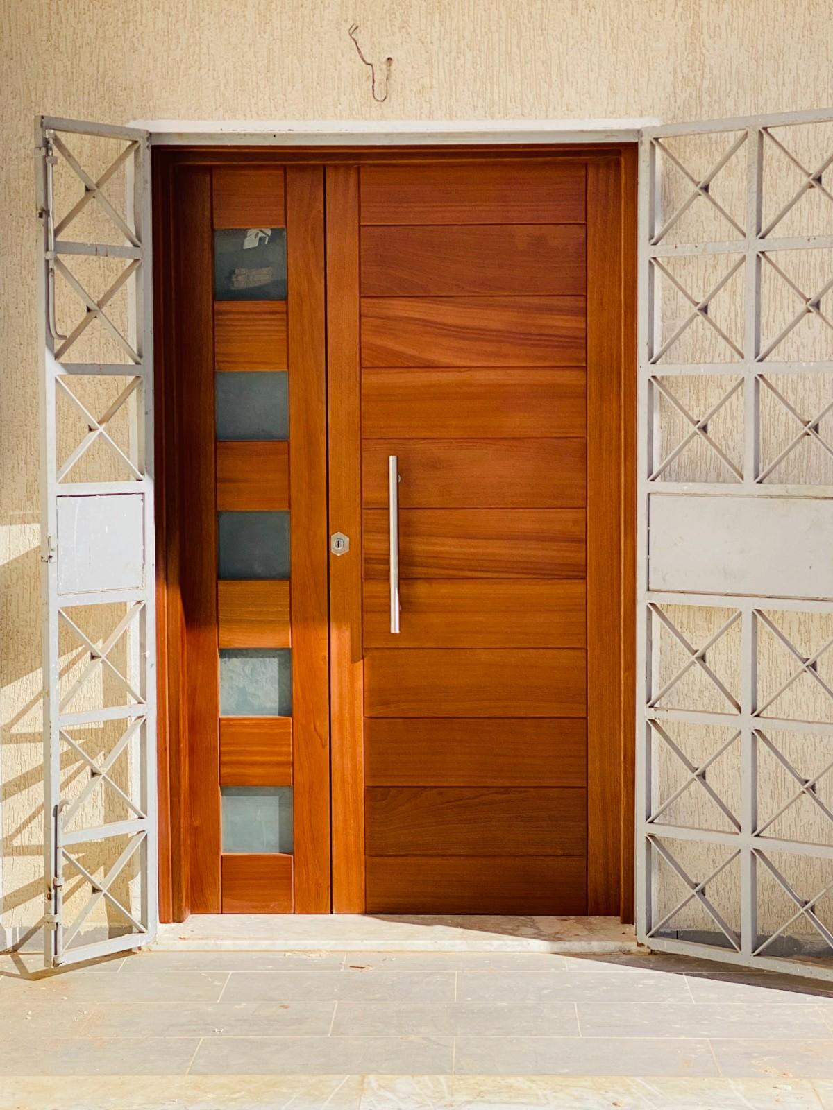 Portes Intérieures et Extérieures